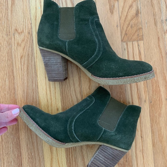 Olive Green Suede Chelsea Booties / Boots by GAP Size 7 - Picture 3 of 6